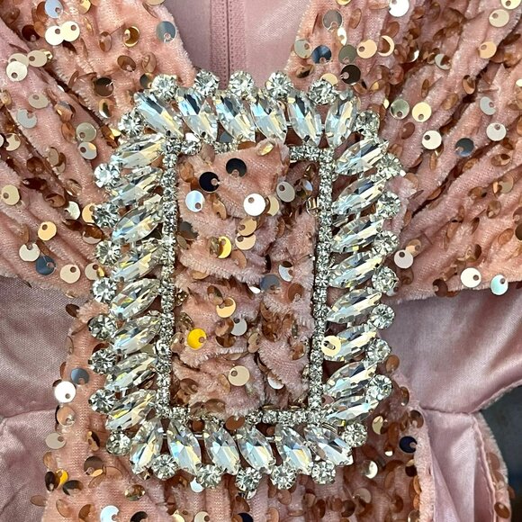 Line & Dot Medium Sequin Embellished Rhinestone Belt Pink V-Neck Mini Dress NEW - Picture 6 of 8